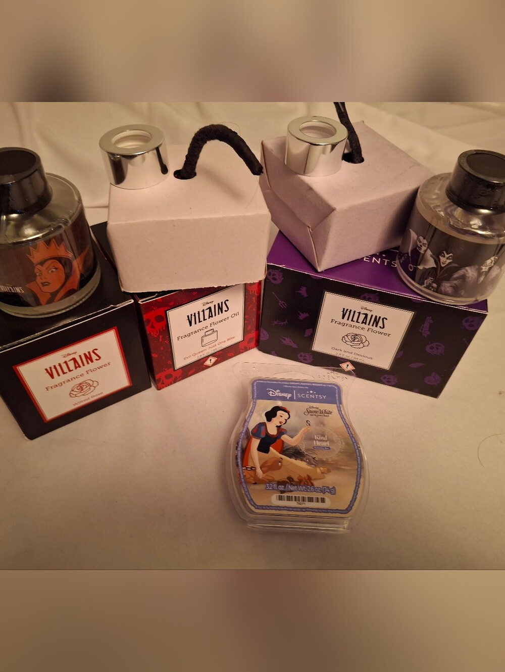Villains Collection- Wilted & Devious  Fragrance Flowers. Snow White Wax Bar